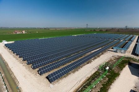 LG Panels in italian solarfarm, 14 MW Ca